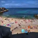 Vacances à Marseille profitez de la plage de l'Abricotier pour une baignade en famille